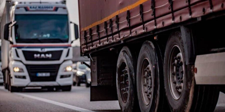 Asociaciones y otros colectivos son clientes de RL Transporte de Carburante